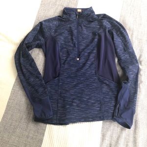 Lucy 1/4 Running Top